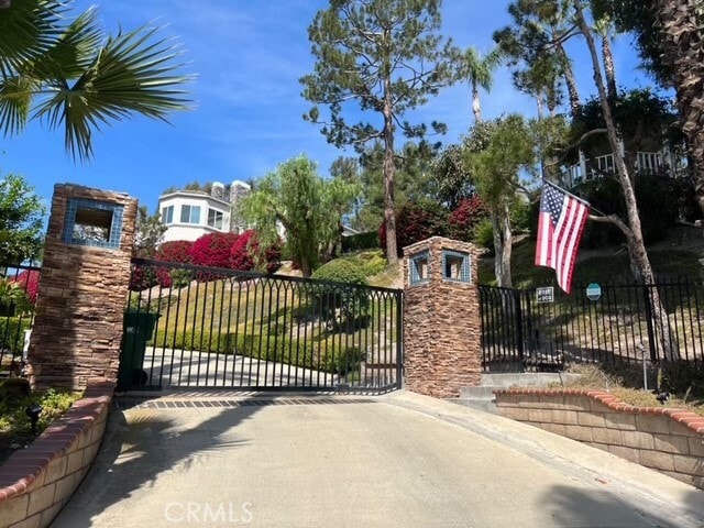 Foto del edificio - 401 Puddingstone Dr