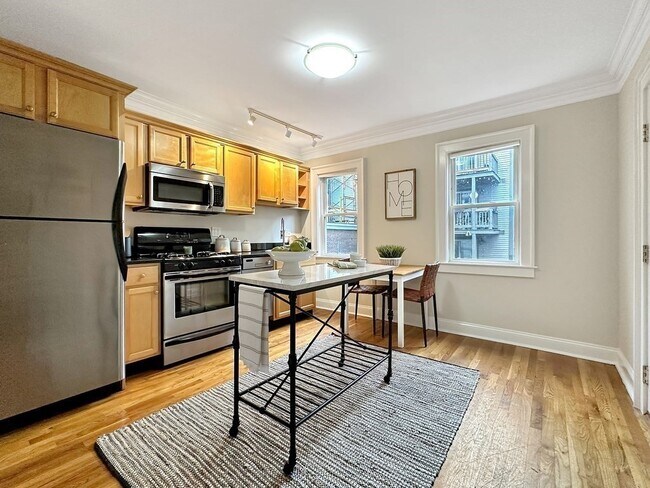 Foto del edificio - 523 E 2nd St