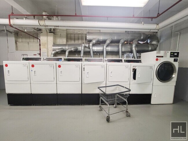 Building Photo - GRAND CONCOURSE