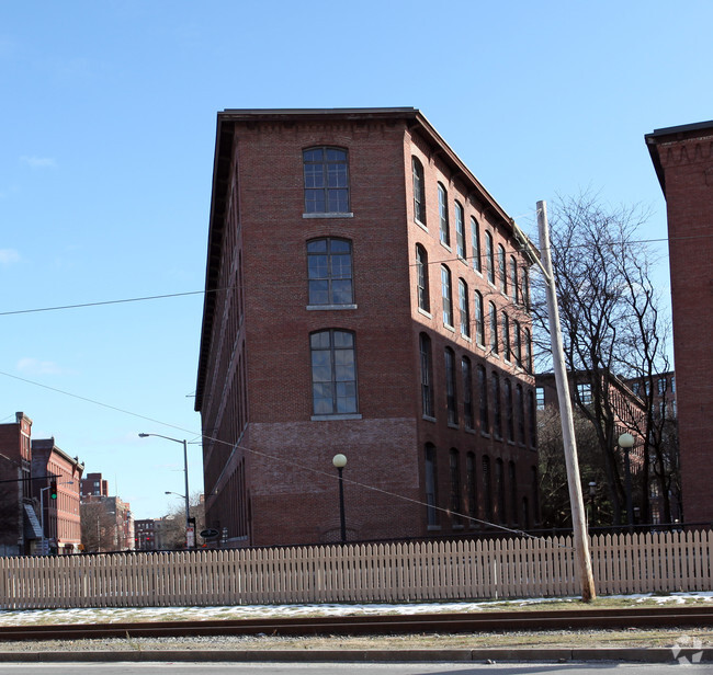 Building Photo - Market Mill Apartments