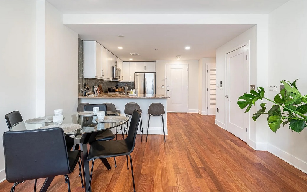 Foto principal - 209 8th St