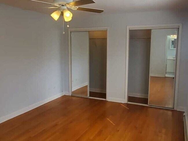 Foto del edificio - 1643 W Sherwin Ave