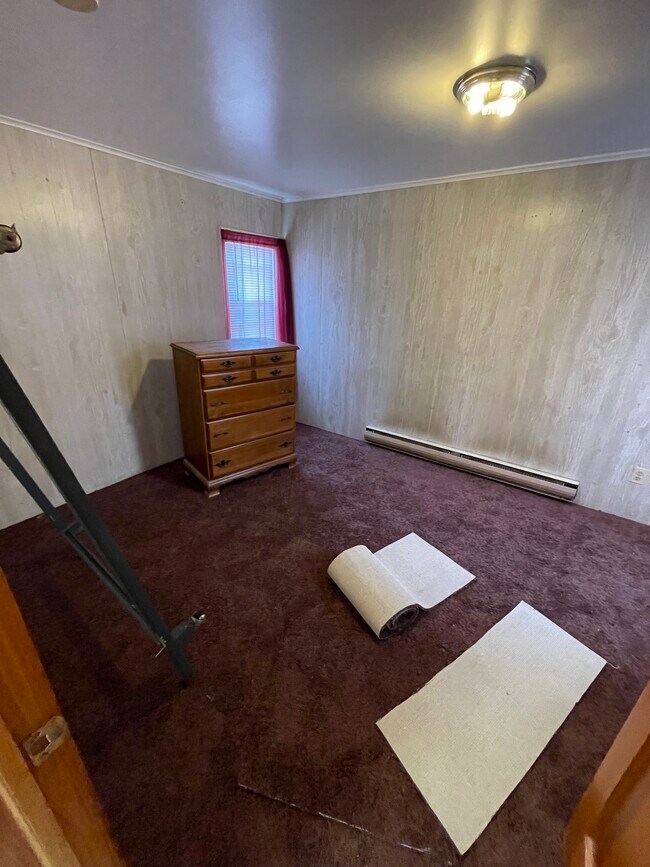Bedroom - 1621 Capouse Ave