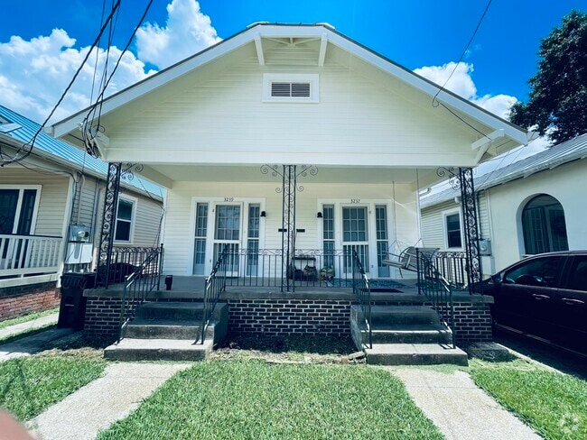 Building Photo - 3239 Calhoun St