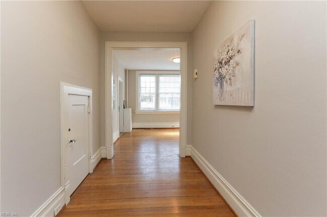 Building Photo - 812 Stockley Gardens