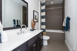 2BR,2BA-1302SF - Gables McKinney Ave.