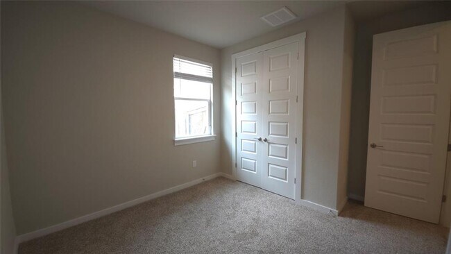 Building Photo - 2125 Bobtail Pass