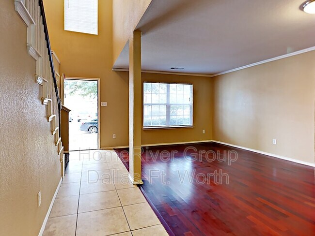 Building Photo - 5025 Senator Dr