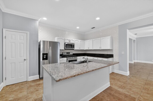 Foto del edificio - 7865 15th Ln