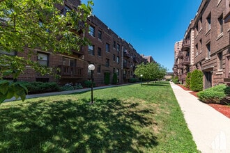 Building Photo - 3024 N Halsted St