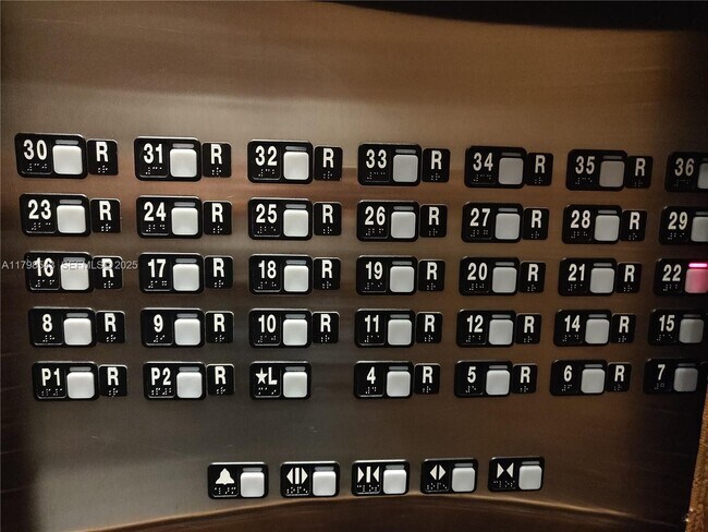 Foto del edificio - 3101 S Ocean Dr