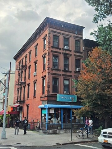 Building Photo - 204 6th Ave