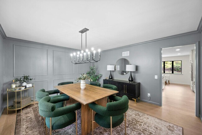 Foto del edificio - 442 Runnymede Dr