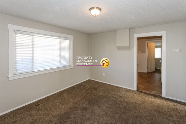 Foto del edificio - 2 Bedroom Salt Lake Duplex - All Utilities Included!