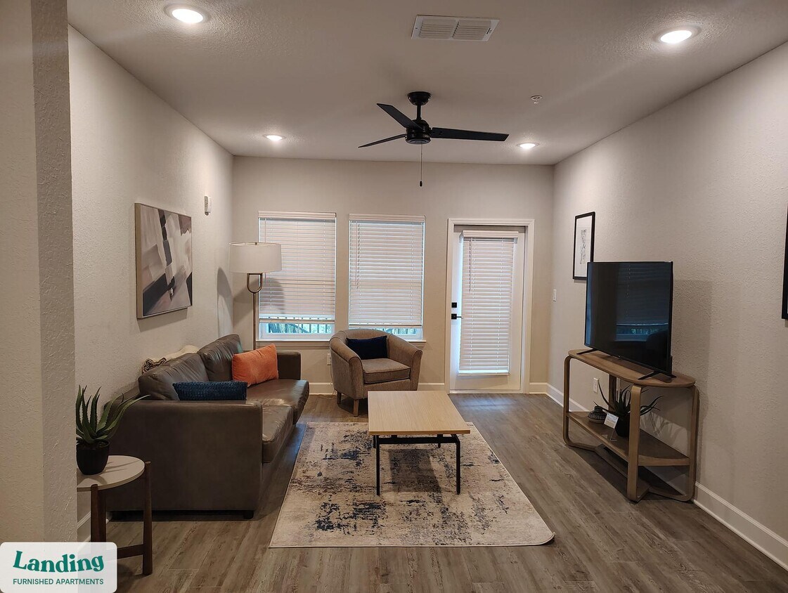 Foto principal - 120 NW 148th Terrace