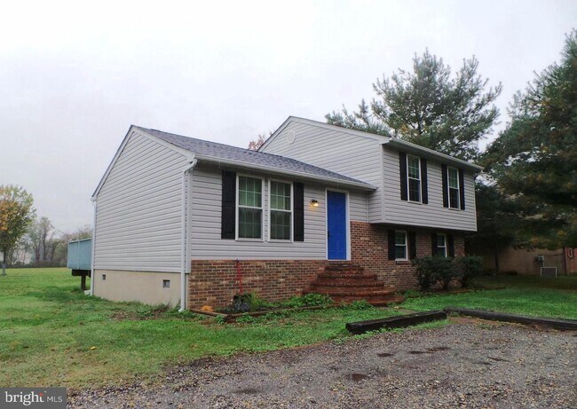 Building Photo - 123 Cove Point Rd
