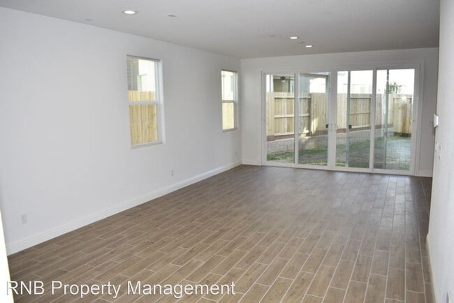 Building Photo - 4 br, 3 bath House - 1087 Sagittaria Court