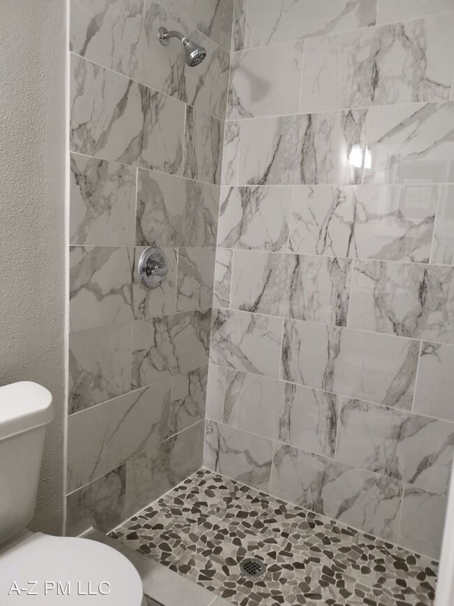Foto del edificio - 3 br, 2 bath House - 5704 NEWTON AVE