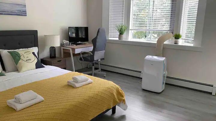 Photo du bâtiment - 558 16th Av E