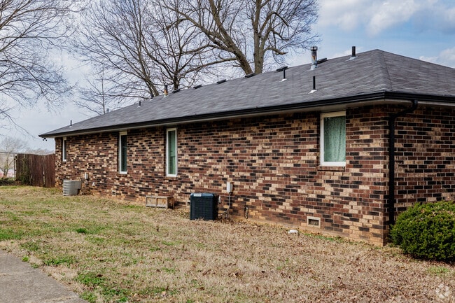 Building Photo - Lexington Apartments