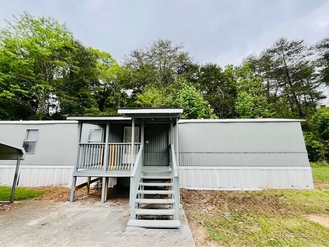 Building Photo - 3200 South Dug Gap Road