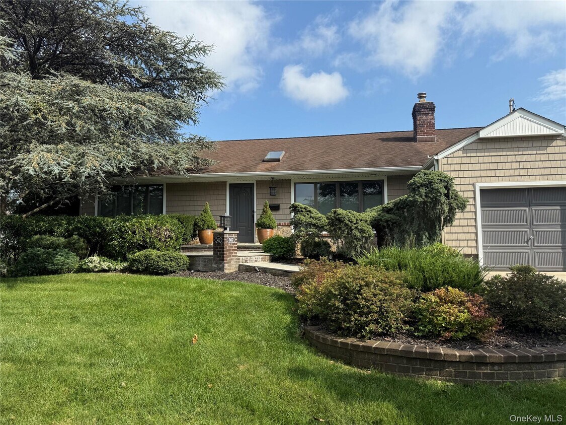 Foto principal - 3412 Emeric Ave