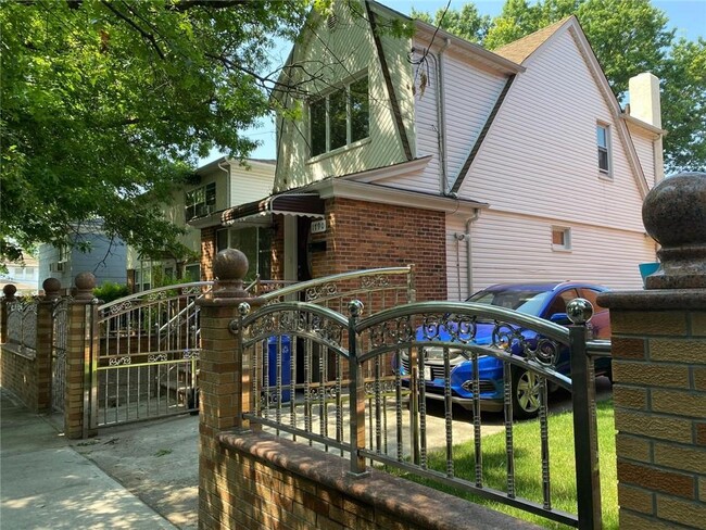 Building Photo - 1790 E 48th St