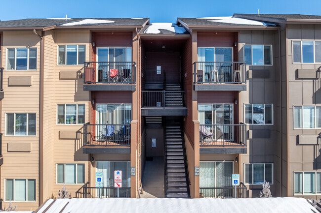 Building Entrance - Peak 42