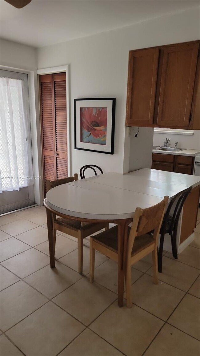 Foto del edificio - 4111 SW 32nd St