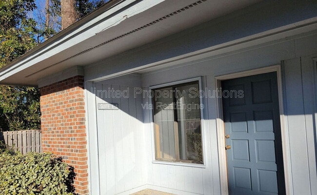 Photo - 108 N Kerr Ave Apartment