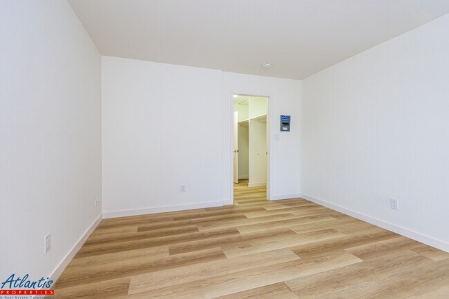 Foto del edificio - 555 S 10th St