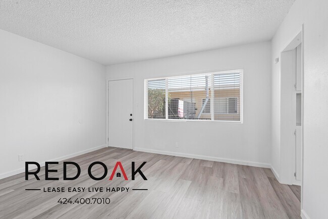 Building Photo - 1666 Lomita Blvd