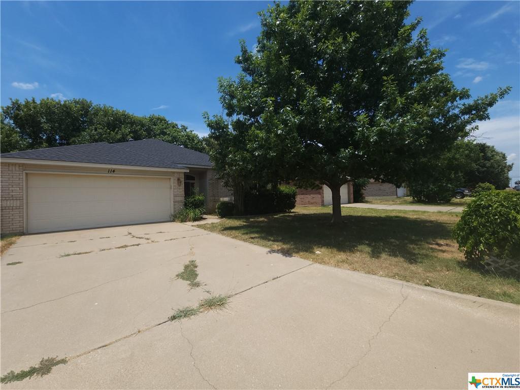 Primary Photo - 114 Meadowbrook Dr