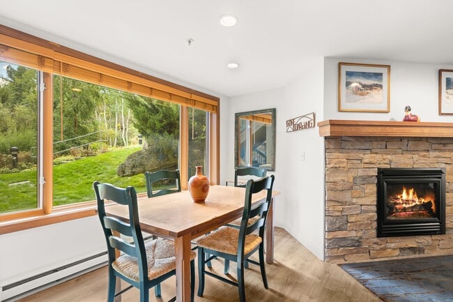 Building Photo - 65 Campground Ln