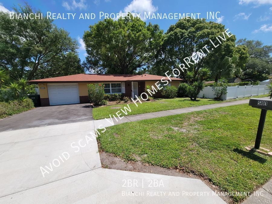 Photo - 501 Lake Palms Dr-