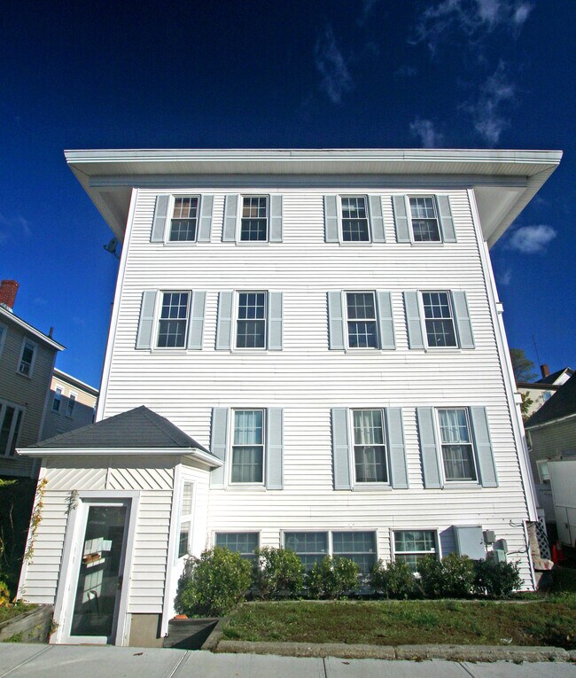 Building Photo - 37 1st St