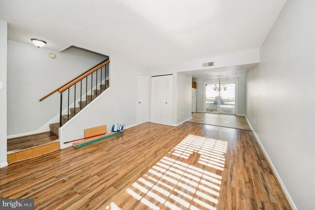 Foto del edificio - 1508 Stowmarket Ct