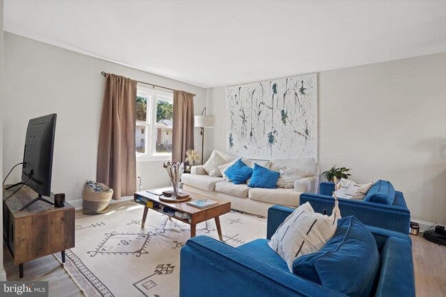 Foto del edificio - 6415 Whitwell Ct
