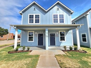 Building Photo - 730 S Weenonah Ave