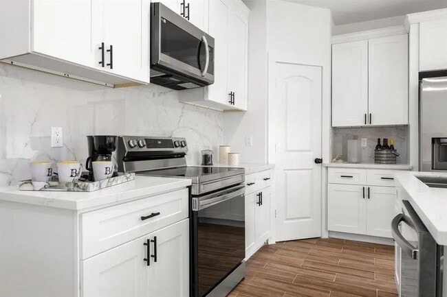 Building Photo - 315 Avenue I
