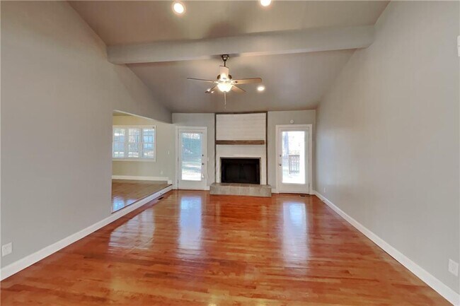 Building Photo - 2453 Lorrie Dr