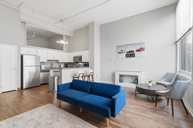 Building Photo - 114 W Market St