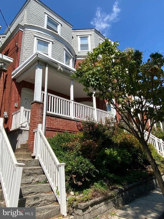 Primary Photo - 1613 West St