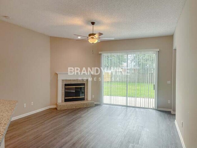 Foto del edificio - 4358 Woodley Creek Rd