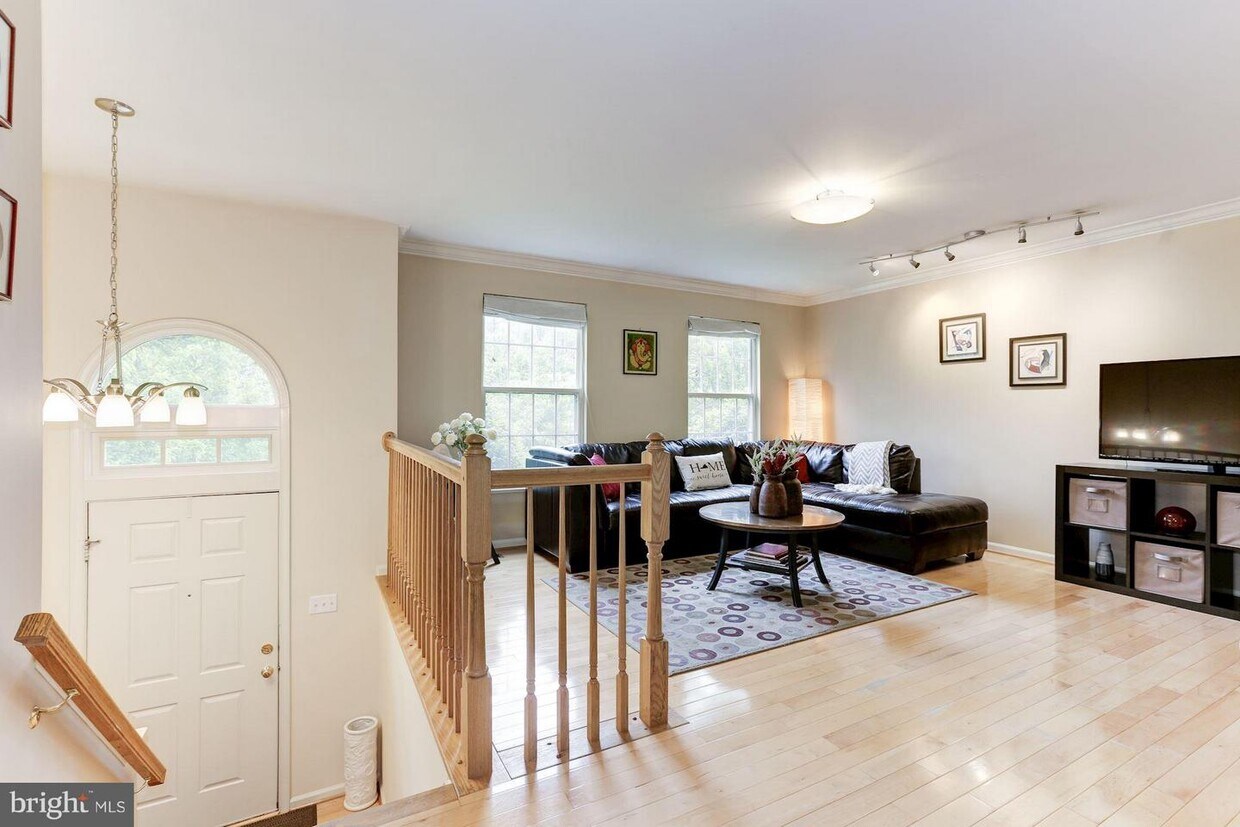 Foto principal - 20577 Triple Crown Ct
