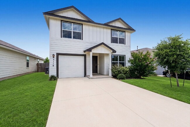 Building Photo - RESORT STYLE AMENITIES!! Multiple Pools. Lazy River. Splash Pad and Water Slides. Fitness Center....