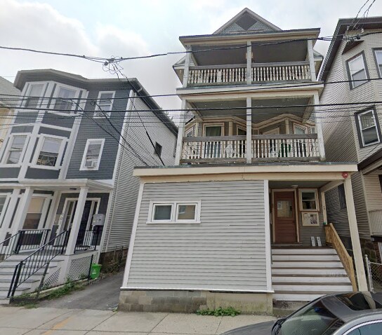 Primary Photo - 99 Calumet St