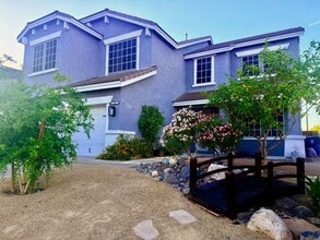 Building Photo - 824 Sleepy Moon Ave