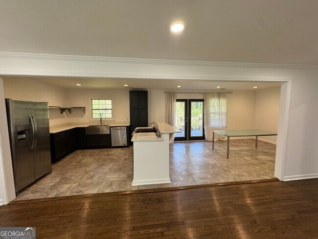 Foto del edificio - 995 Fleetwood Cir SW