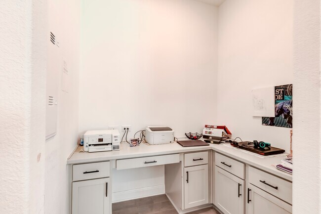 Foto del edificio - 2824 Stone Branch Dr